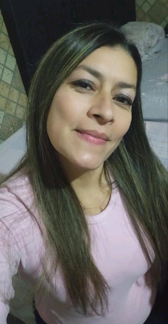 A woman from Paraguay on OmeLucky